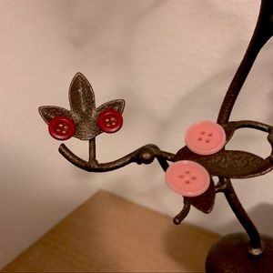 Set of 2 button earrings